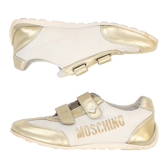 Vintage Moschino Trainers - UK 4.5 White Canvas trainers Moschino   